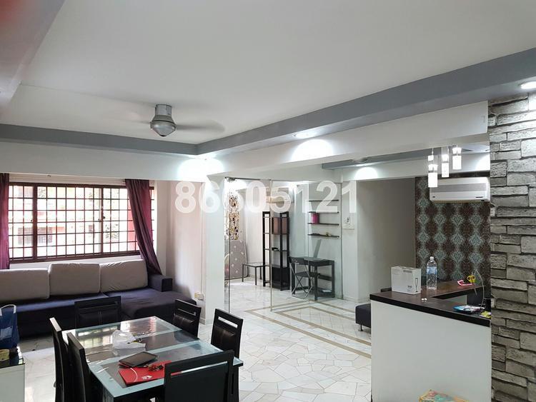 Woodlands Drive 50 thumbnail photo